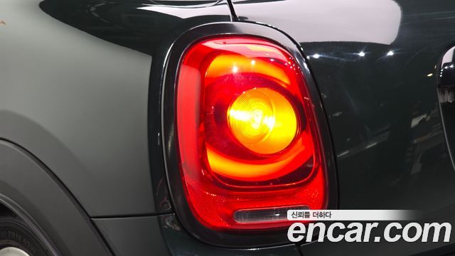 Mini Cooper 2018 — photo 9