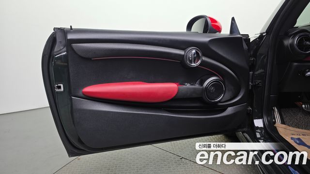 Mini Cooper 2018 — photo 14