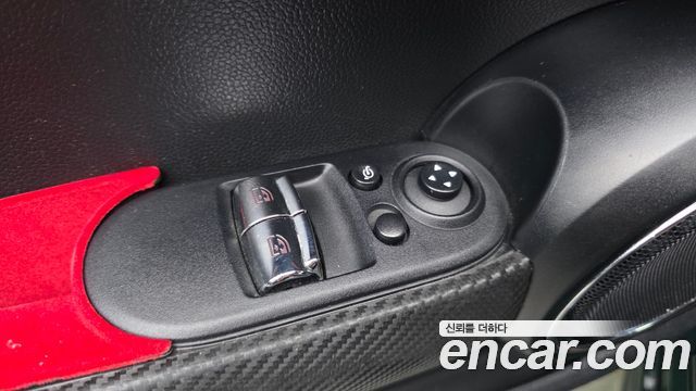 Mini Cooper 2018 — photo 29