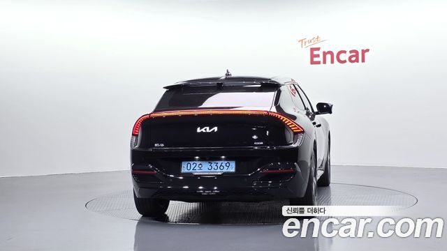 Kia EV6 2023 — photo 4