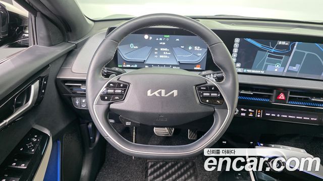 Kia EV6 2023 — photo 19