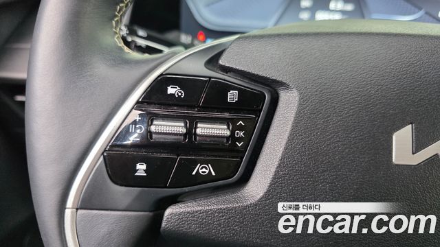 Kia EV6 2023 — photo 25