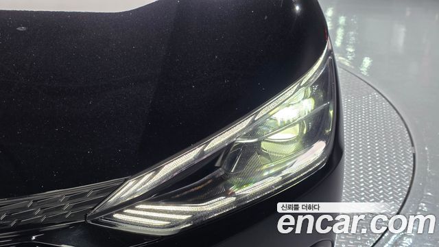Kia EV6 2023 — photo 8
