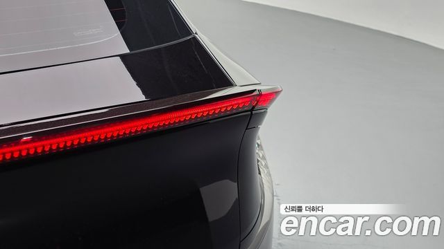 Kia EV6 2023 — photo 9