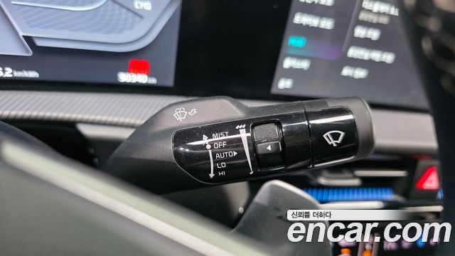 Kia EV6 2023 — photo 27