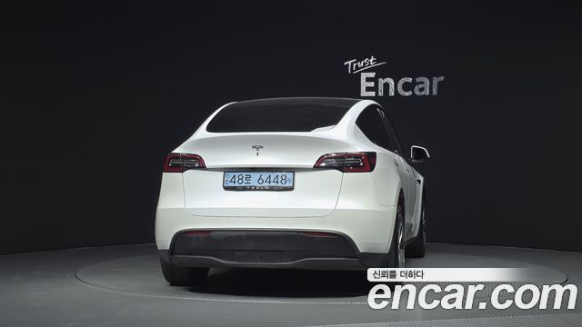 Tesla Model Y 2021 — photo 4