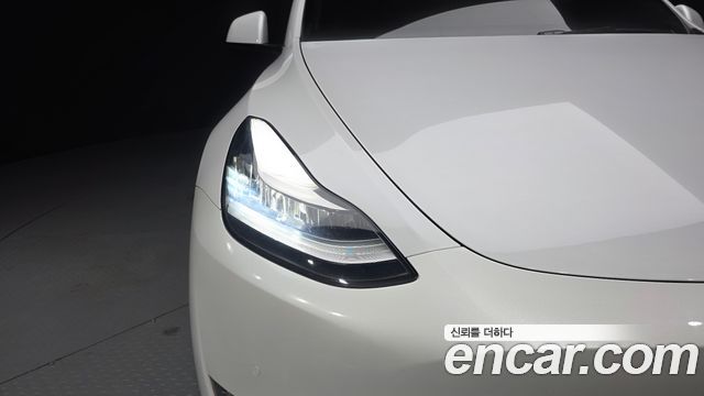 Tesla Model Y 2021 — photo 8