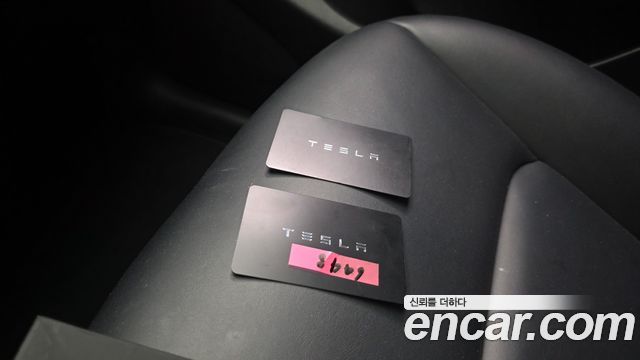 Tesla Model Y 2021 — photo 28