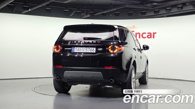 Land Rover Discovery Sport 2016 — photo 4