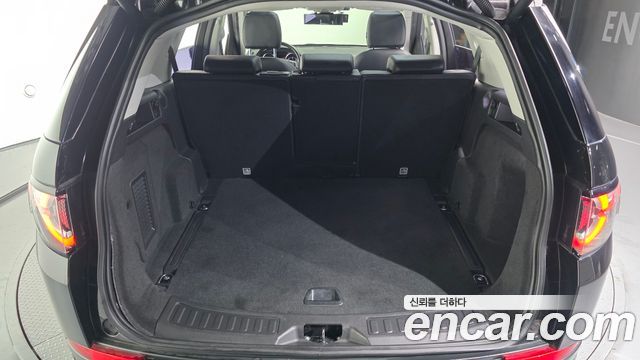 Land Rover Discovery Sport 2016 — photo 20