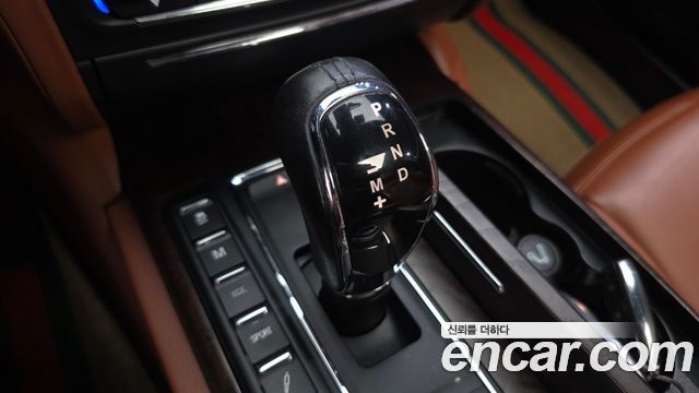 Maserati Quattroporte 2017 — photo 9