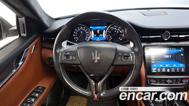 Maserati Quattroporte 2017 — photo 13