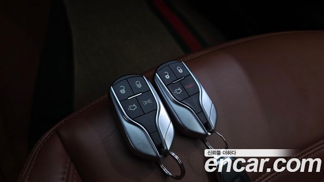Maserati Quattroporte 2017 — photo 16