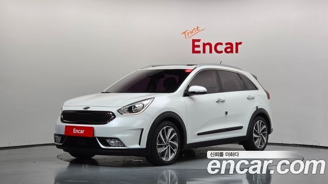 Kia Niro 2017 — photo 1