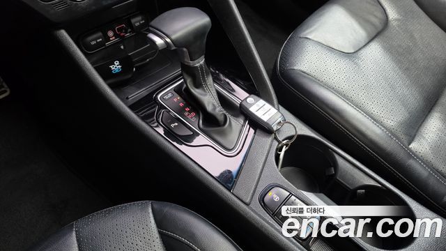 Kia Niro 2017 — photo 12