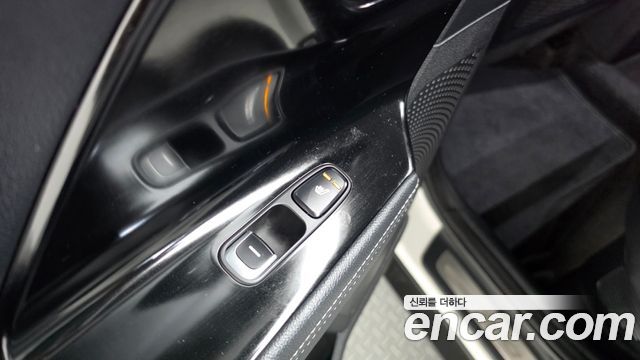 Kia Niro 2017 — photo 30