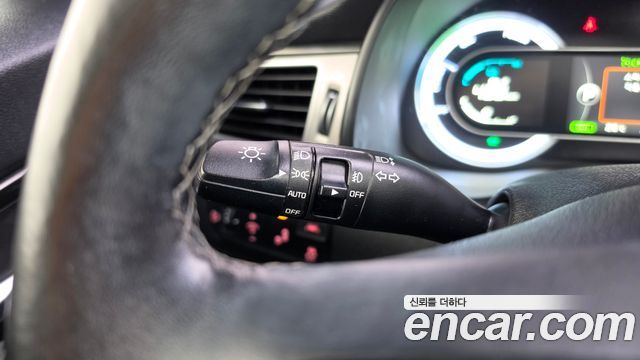 Kia Niro 2017 — photo 32