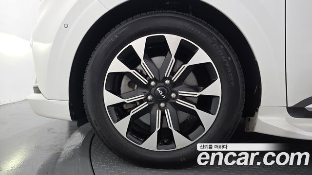 Kia Canival 2022 — photo 5