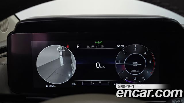 Kia Canival 2022 — photo 8