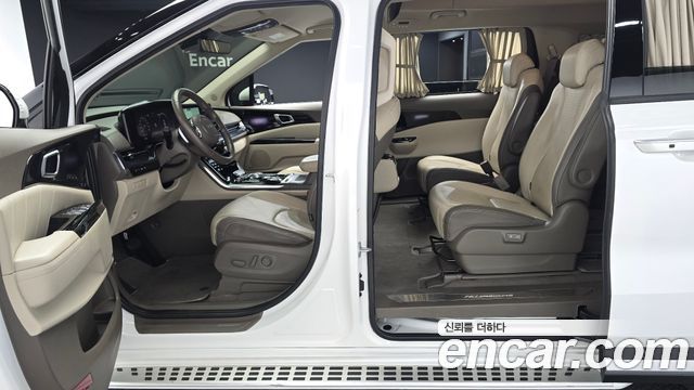 Kia Canival 2022 — photo 11