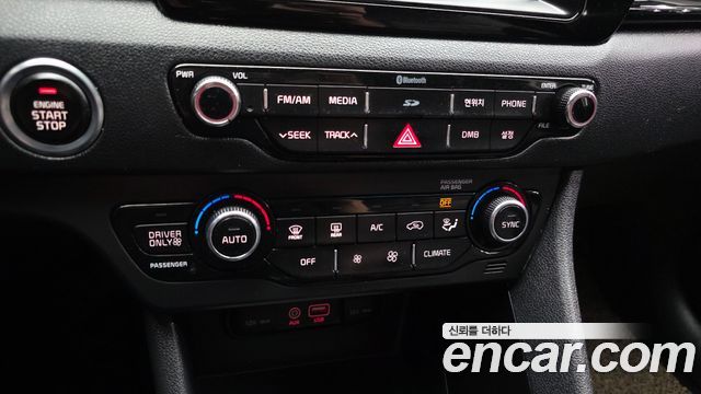 Kia Niro 2017 — photo 17