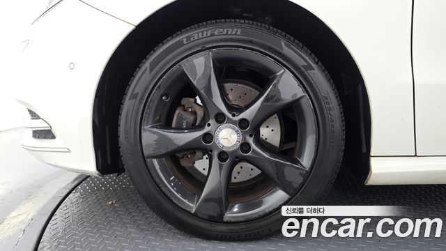 Mercedes-Benz B-Class 2013 — photo 5