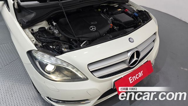 Mercedes-Benz B-Class 2013 — photo 6