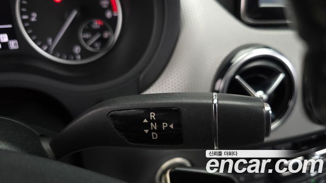 Mercedes-Benz B-Class 2013 — photo 9