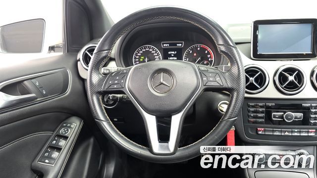 Mercedes-Benz B-Class 2013 — photo 12