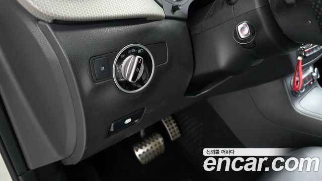 Mercedes-Benz B-Class 2013 — photo 17