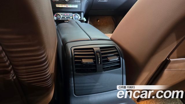 Mercedes-Benz CLS-Class 2017 — photo 20