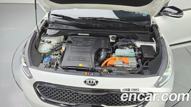 Kia Niro 2018 — photo 6