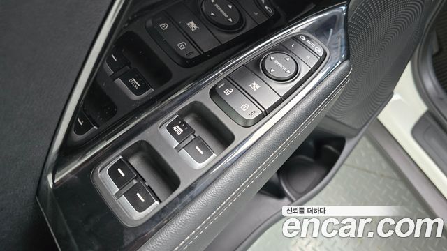 Kia Niro 2018 — photo 25