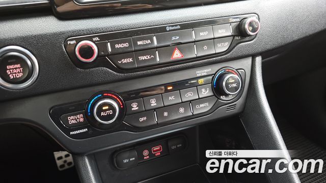 Kia Niro 2018 — photo 27