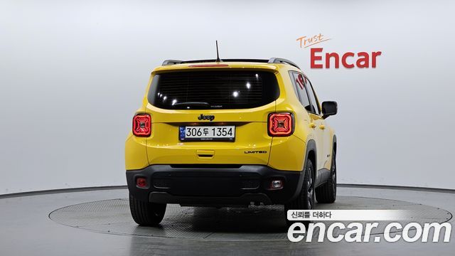Jeep Renegade 2023 — photo 4