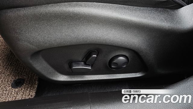 Jeep Renegade 2023 — photo 31