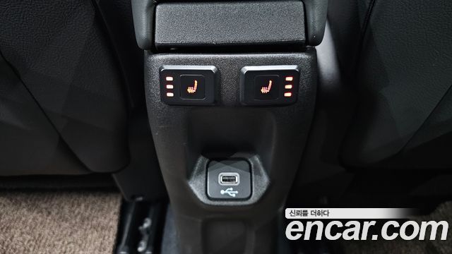 Jeep Renegade 2023 — photo 32