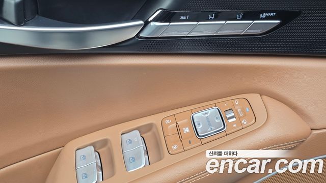 Genesis G90 2019 — photo 20