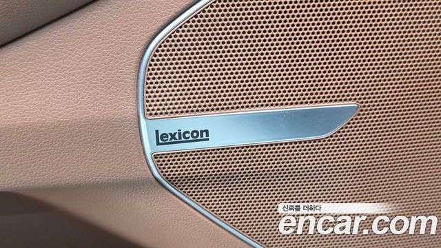 Genesis G90 2019 — photo 23