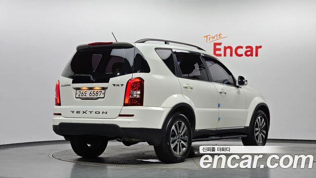KG Mobility Rexton 2015 — photo 2