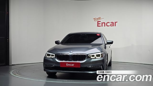 BMW 5-Series 2018 — photo 3