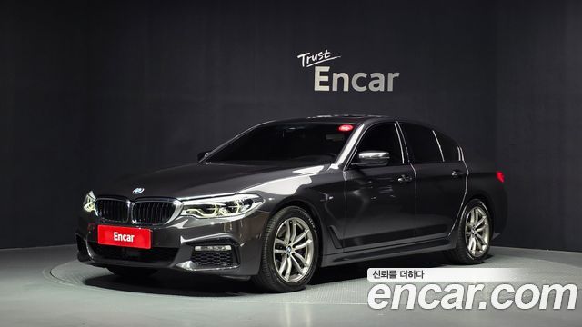 BMW 5-Series 2017 — photo 1