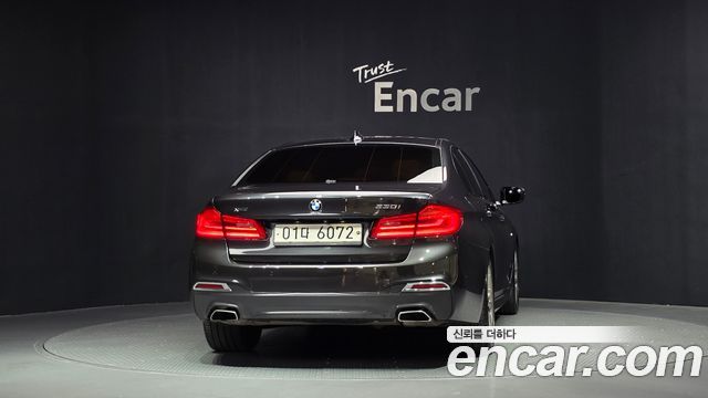 BMW 5-Series 2017 — photo 4