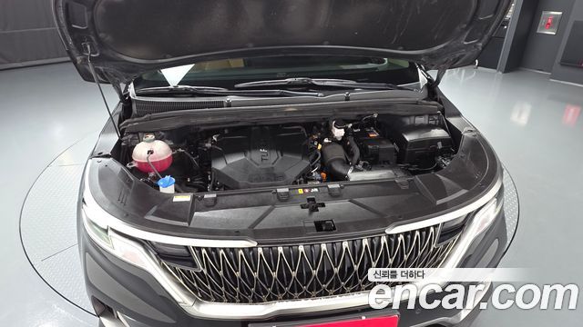 Kia Canival 2023 — photo 6