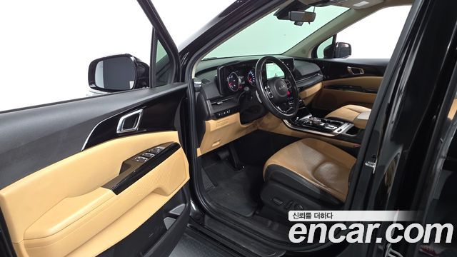 Kia Canival 2023 — photo 13