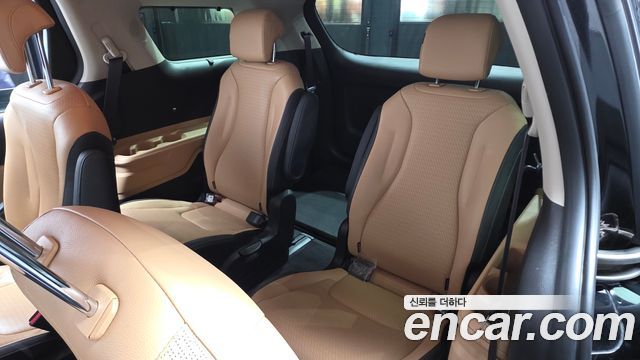 Kia Canival 2023 — photo 19