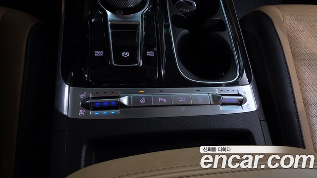 Kia Canival 2023 — photo 33