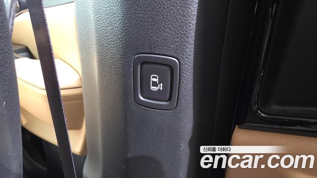 Kia Canival 2023 — photo 34