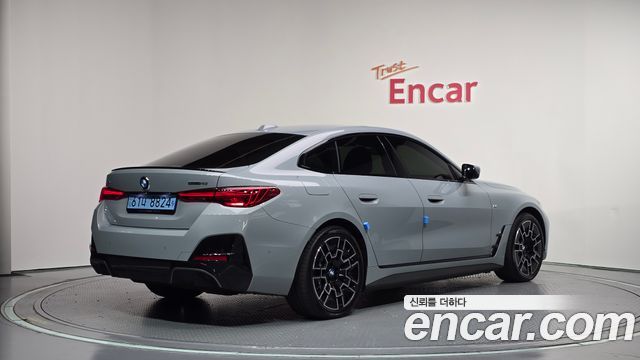 BMW i4 2026 — photo 2