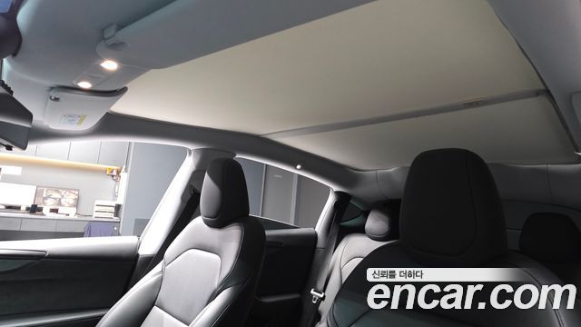 Tesla Model Y 2025 — photo 25